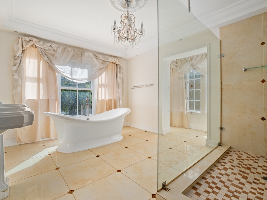 4 Bedroom Property for Sale in Belvidere Estate Western Cape